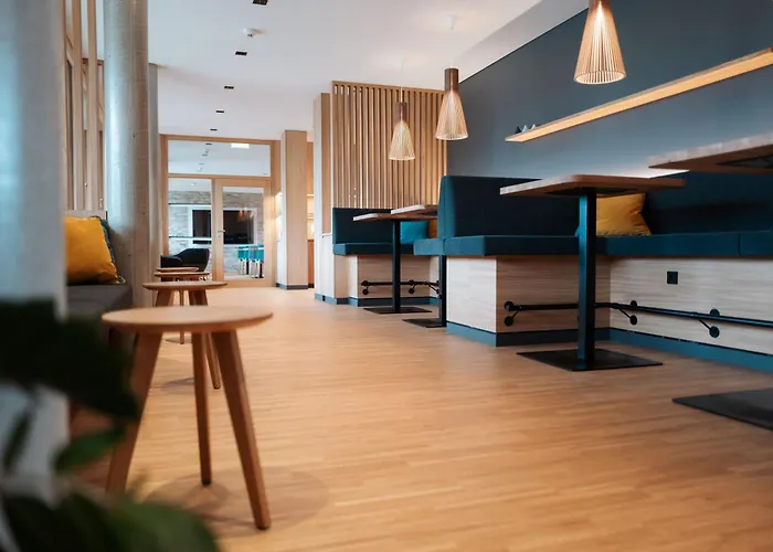 Educare Hotel