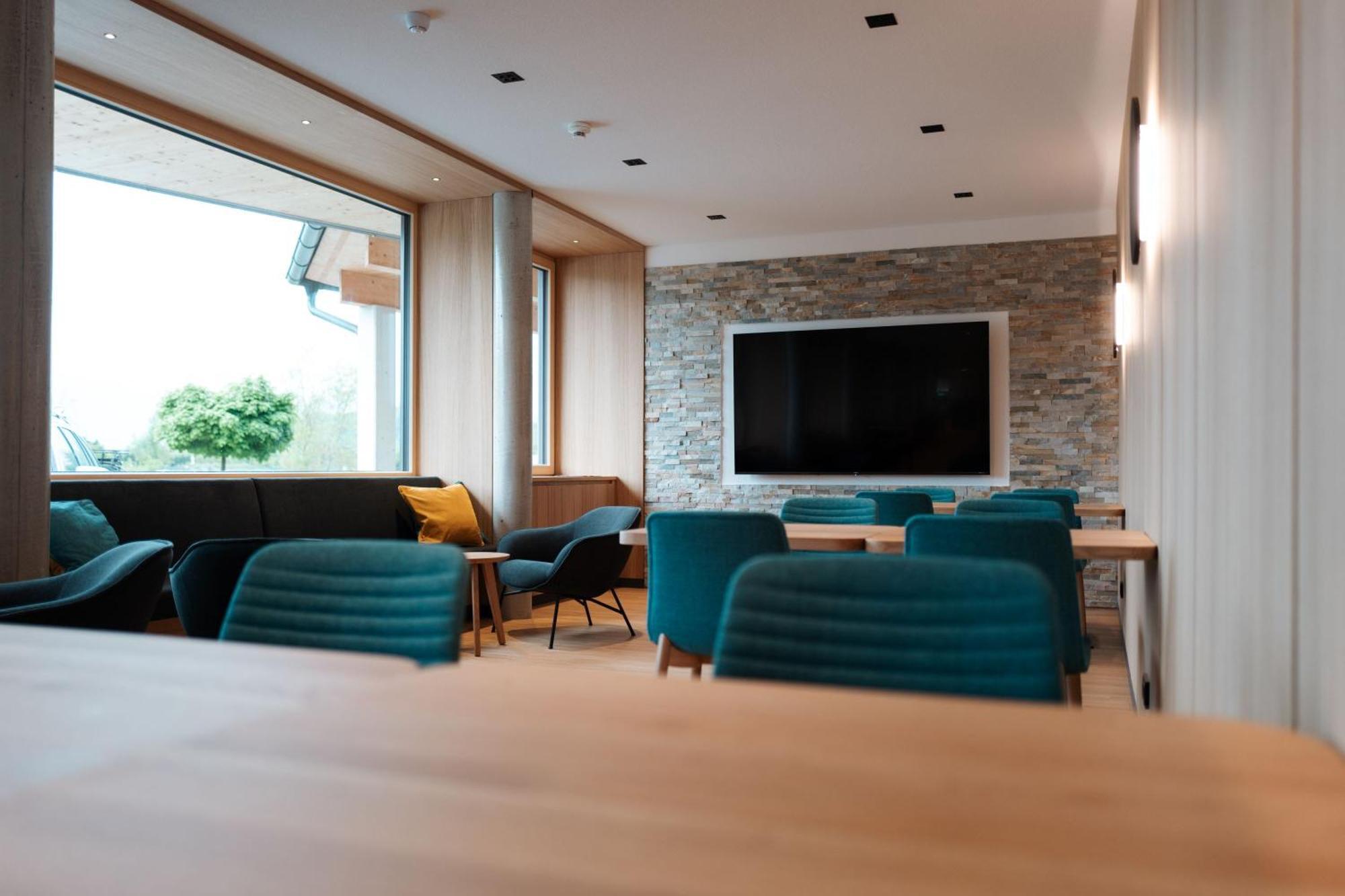 Educare Hotel