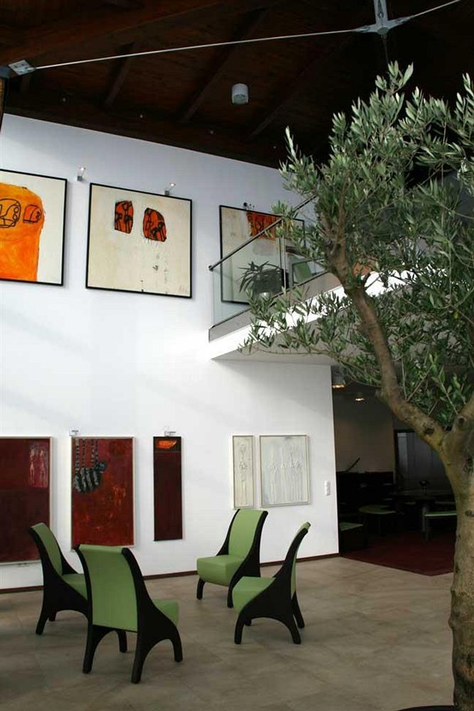 Educare Hotel 4*