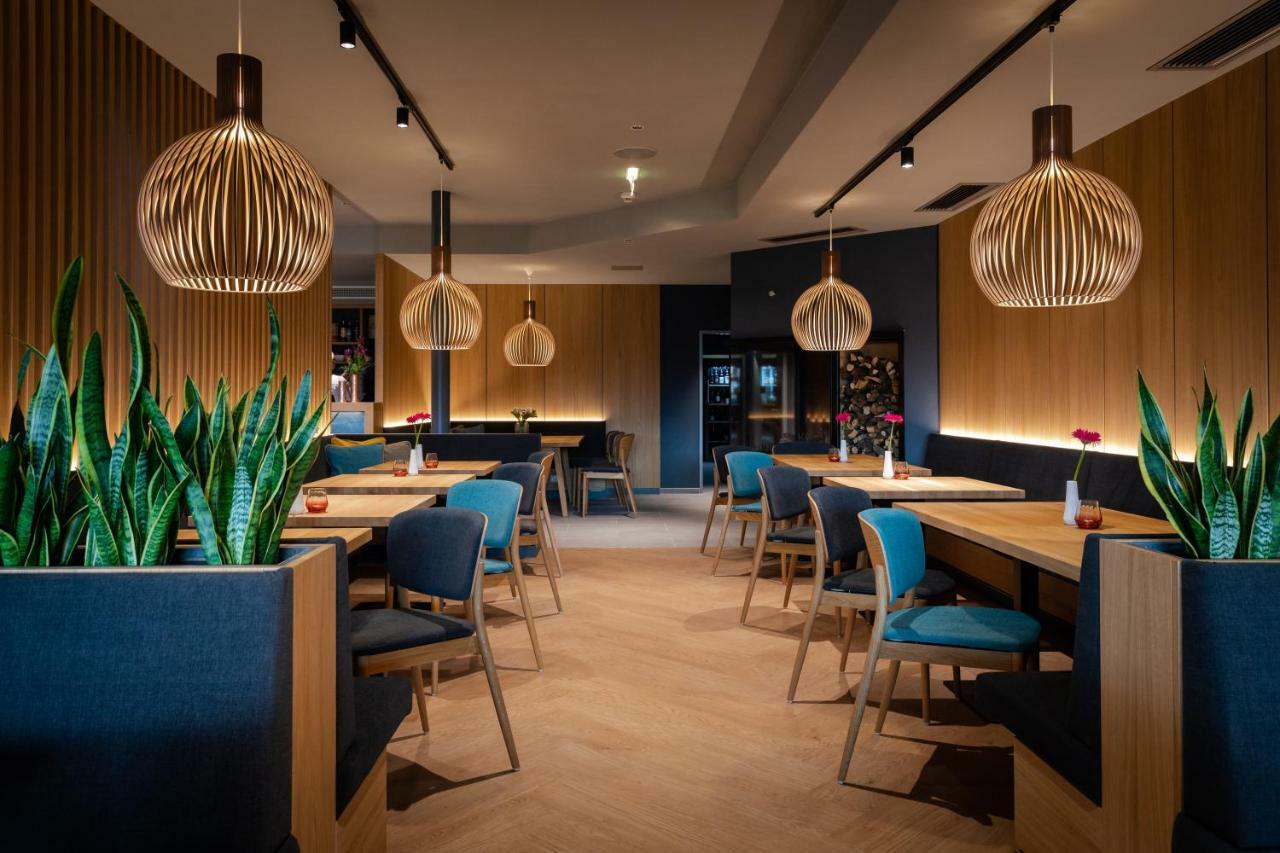 Educare Hotel